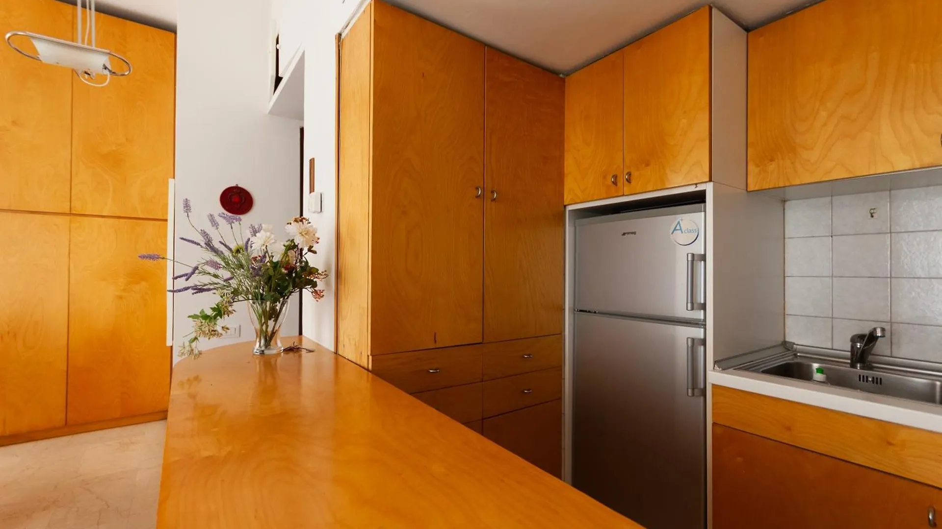 Youhosty - Lecco 11 Apartment Milan